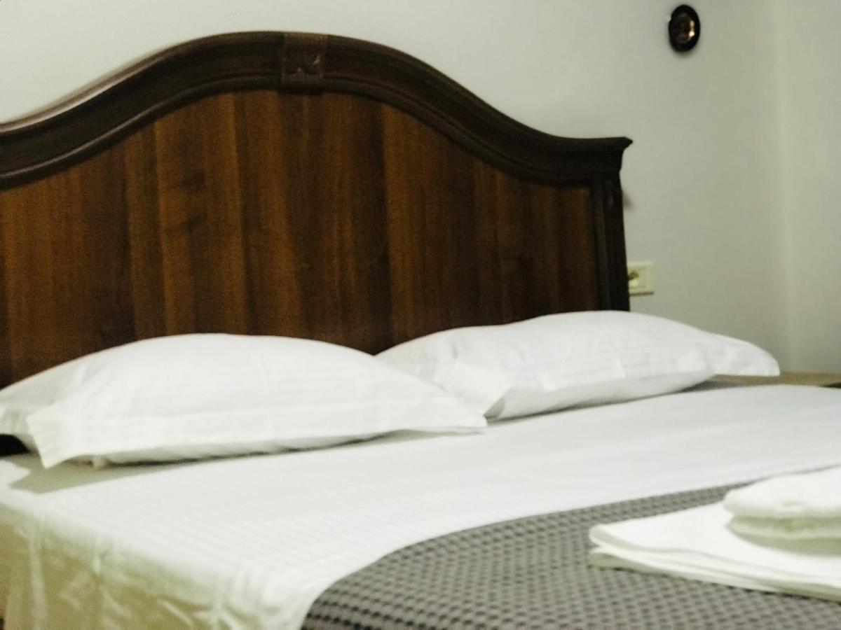 Proper House Iva Apartment ติรานา ภายนอก รูปภาพ